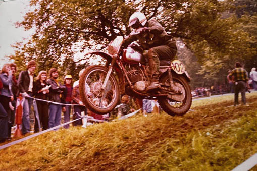 75-Jawa-Suro2