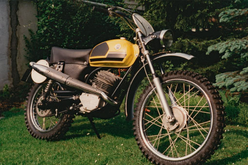 900-3